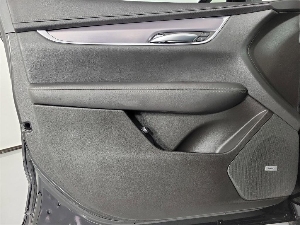 used 2023 Cadillac XT5 car, priced at $27,000