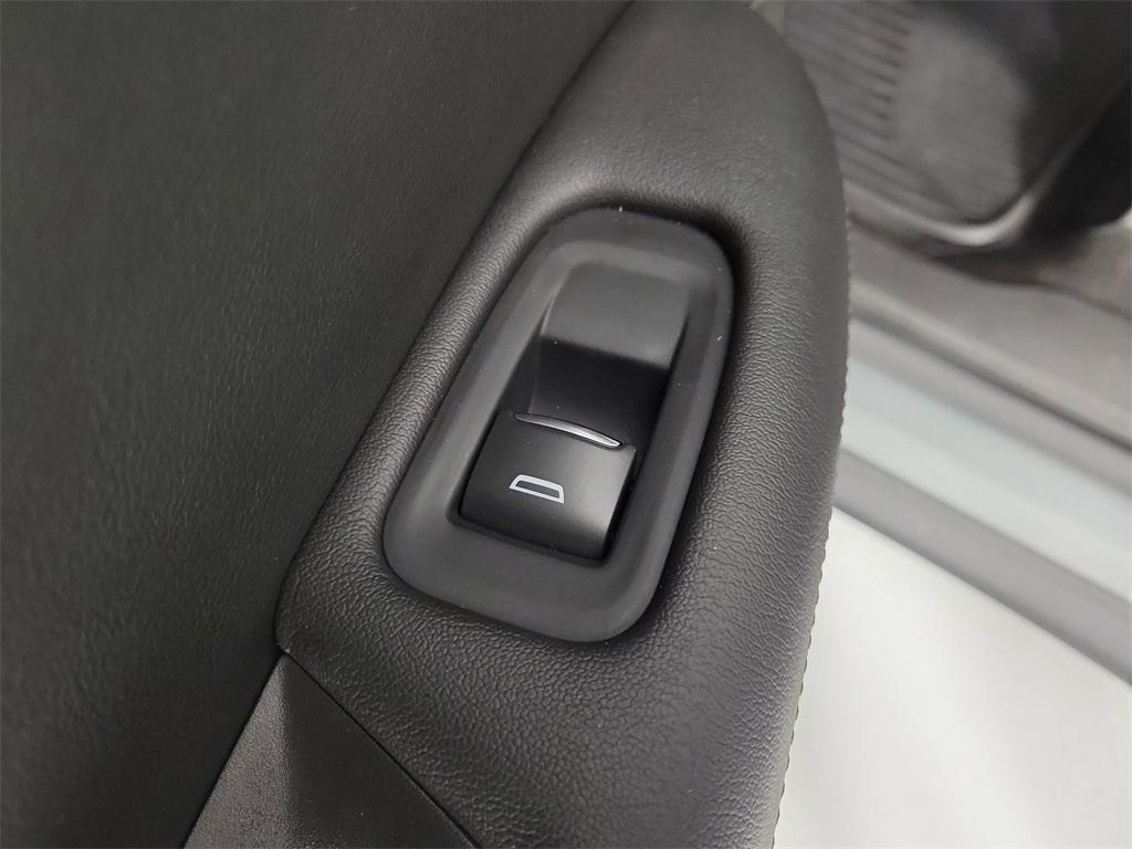 used 2023 Cadillac XT5 car, priced at $31,898