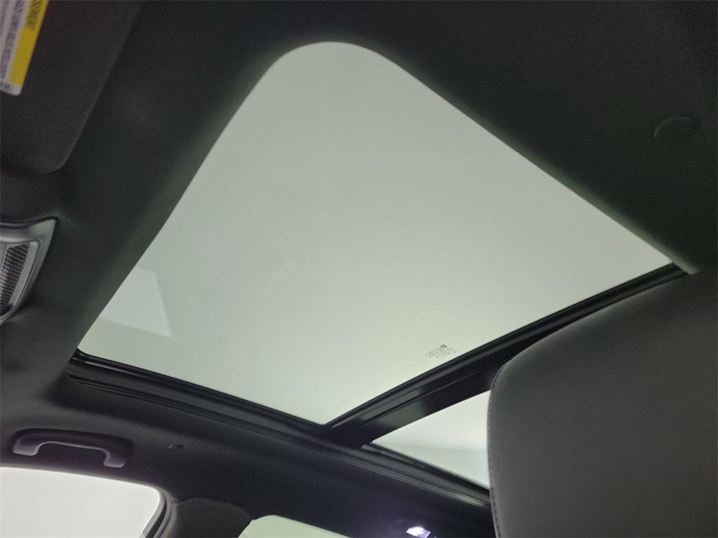 used 2023 Cadillac XT5 car, priced at $31,953