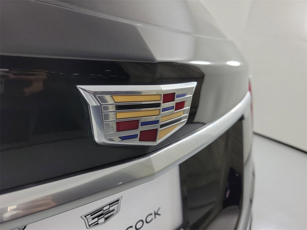 used 2023 Cadillac XT5 car, priced at $31,953