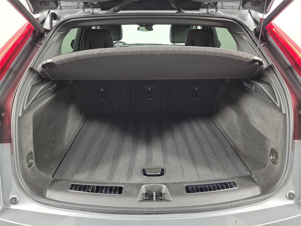 used 2025 Cadillac XT4 car, priced at $35,948