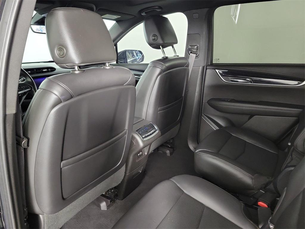 used 2020 Cadillac XT6 car, priced at $25,999