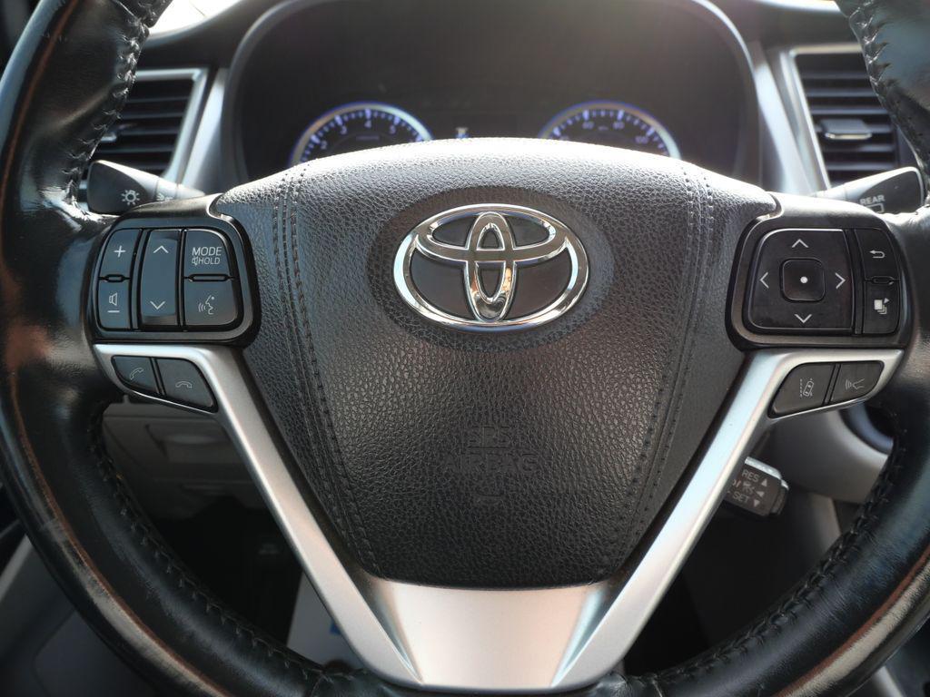 used 2019 Toyota Highlander car, priced at $22,991