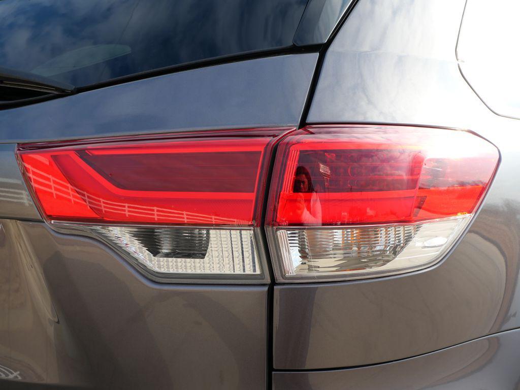 used 2019 Toyota Highlander car, priced at $22,991