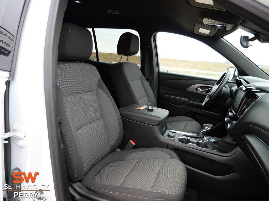 used 2023 Chevrolet Traverse car, priced at $25,991