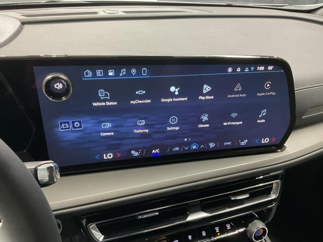 new 2026 Chevrolet Traverse car, priced at $40,225