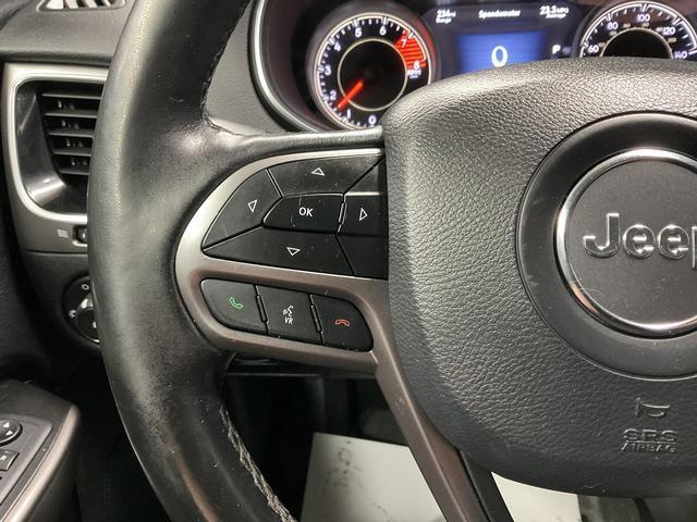 used 2020 Jeep Cherokee car, priced at $15,950