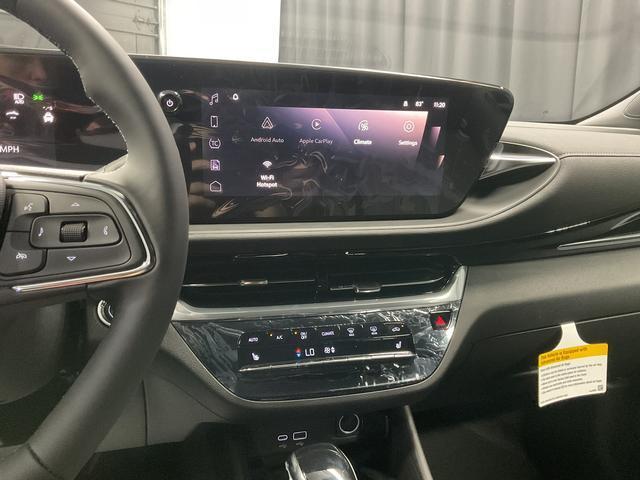 new 2025 Buick Envista car, priced at $27,995