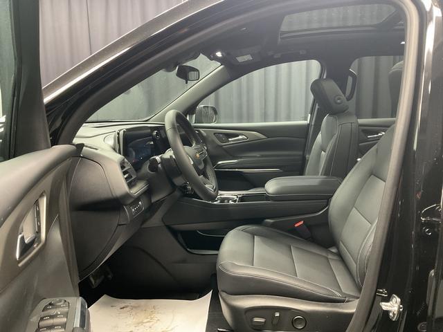 new 2026 Chevrolet Traverse car, priced at $42,840