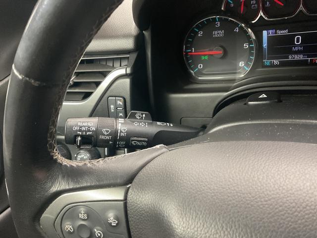 used 2020 Chevrolet Suburban car, priced at $25,550