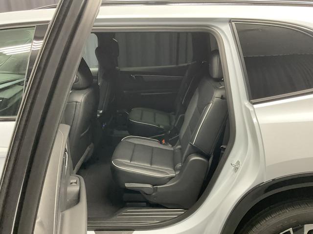 new 2026 Buick Enclave car, priced at $48,400