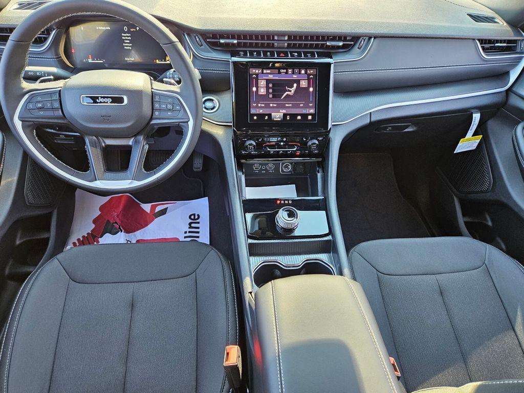 new 2025 Jeep Grand Cherokee L car, priced at $37,238