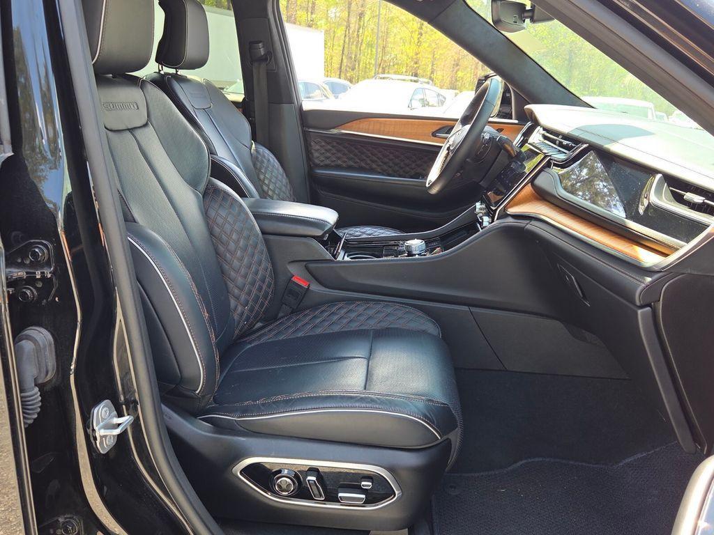 used 2024 Jeep Grand Cherokee L car, priced at $54,720