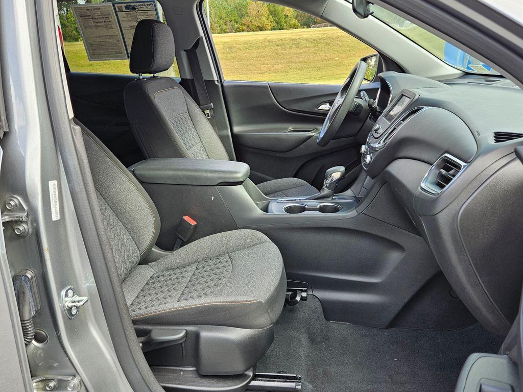 used 2023 Chevrolet Equinox car, priced at $19,520
