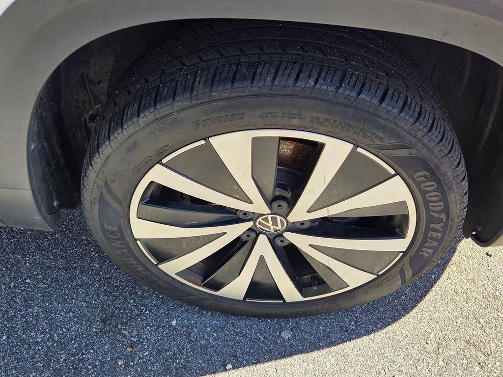 used 2024 Volkswagen Taos car, priced at $18,220