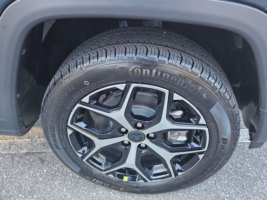 new 2026 Jeep Compass car, priced at $31,005