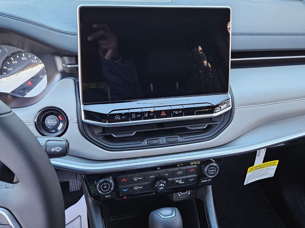 new 2026 Jeep Compass car, priced at $31,005