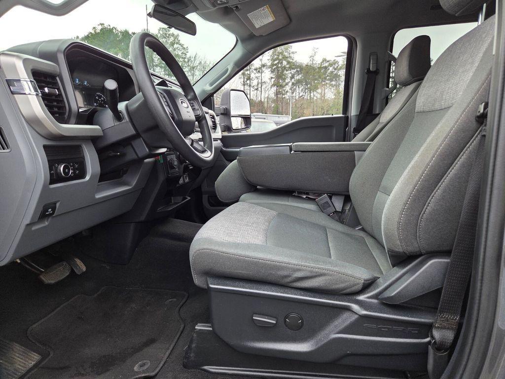 used 2025 Ford F-250 car, priced at $51,720