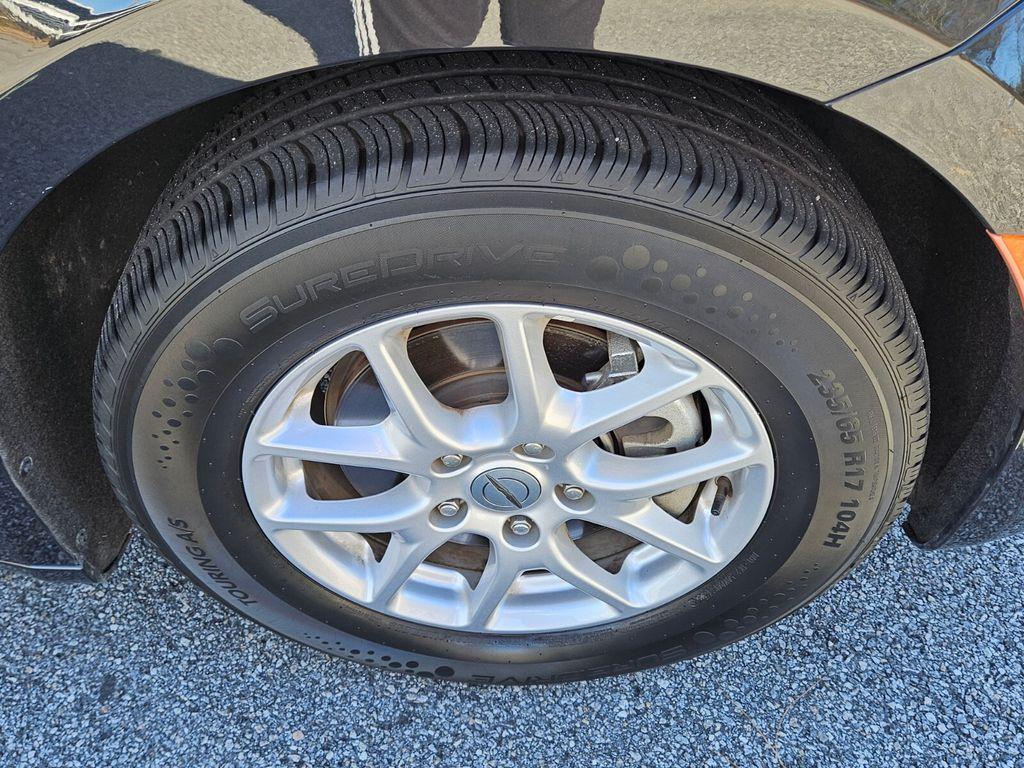 used 2023 Chrysler Pacifica car, priced at $23,220