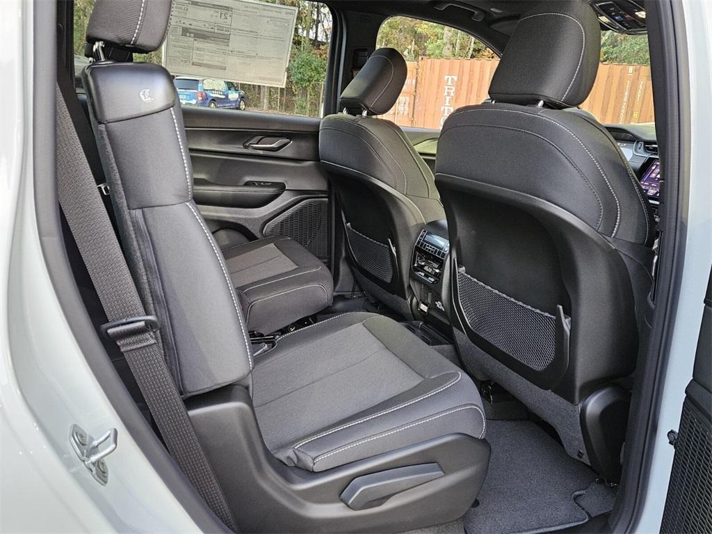 new 2025 Jeep Grand Cherokee L car, priced at $36,362