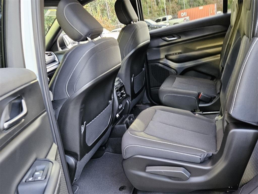 new 2025 Jeep Grand Cherokee L car, priced at $36,362