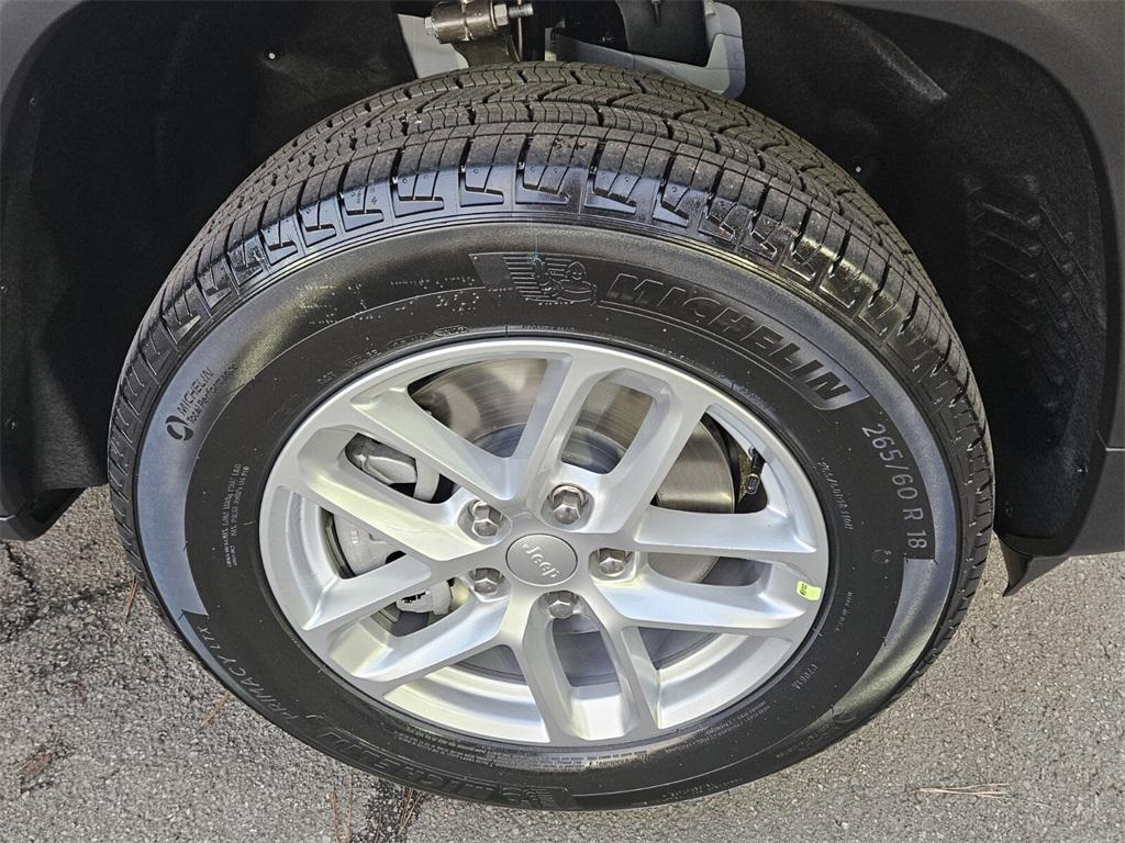 new 2025 Jeep Grand Cherokee L car, priced at $36,362