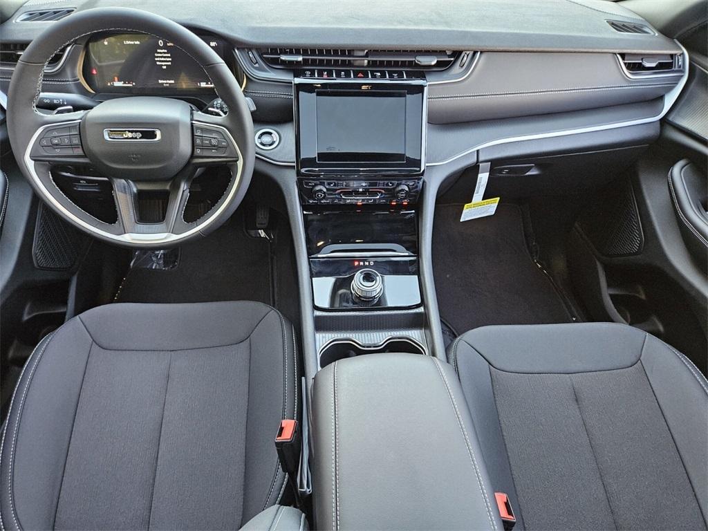 new 2025 Jeep Grand Cherokee car, priced at $34,721