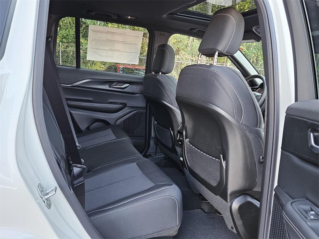 new 2025 Jeep Grand Cherokee car, priced at $34,721