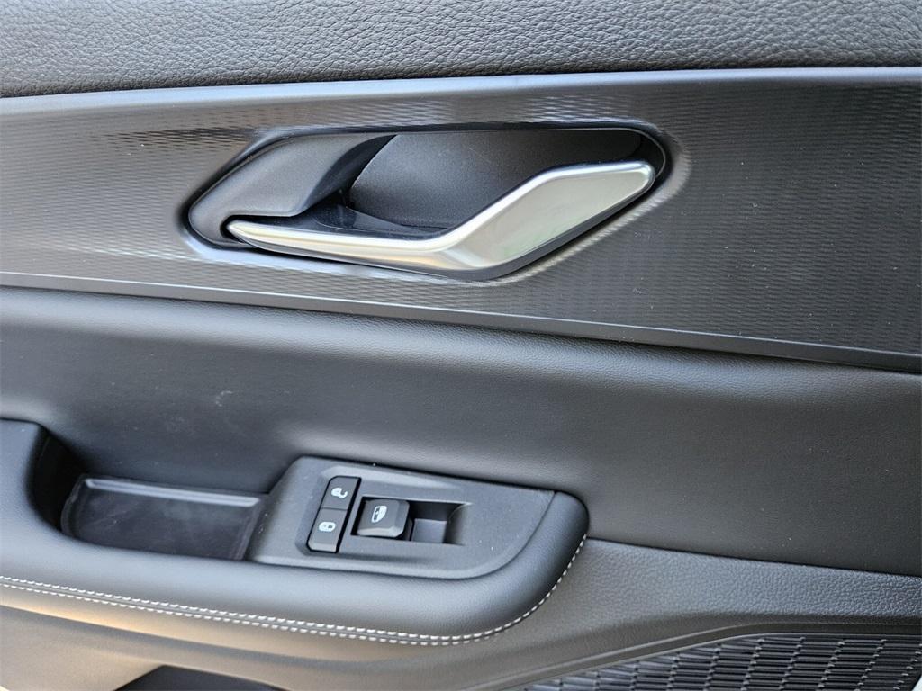 new 2025 Jeep Grand Cherokee car, priced at $34,721