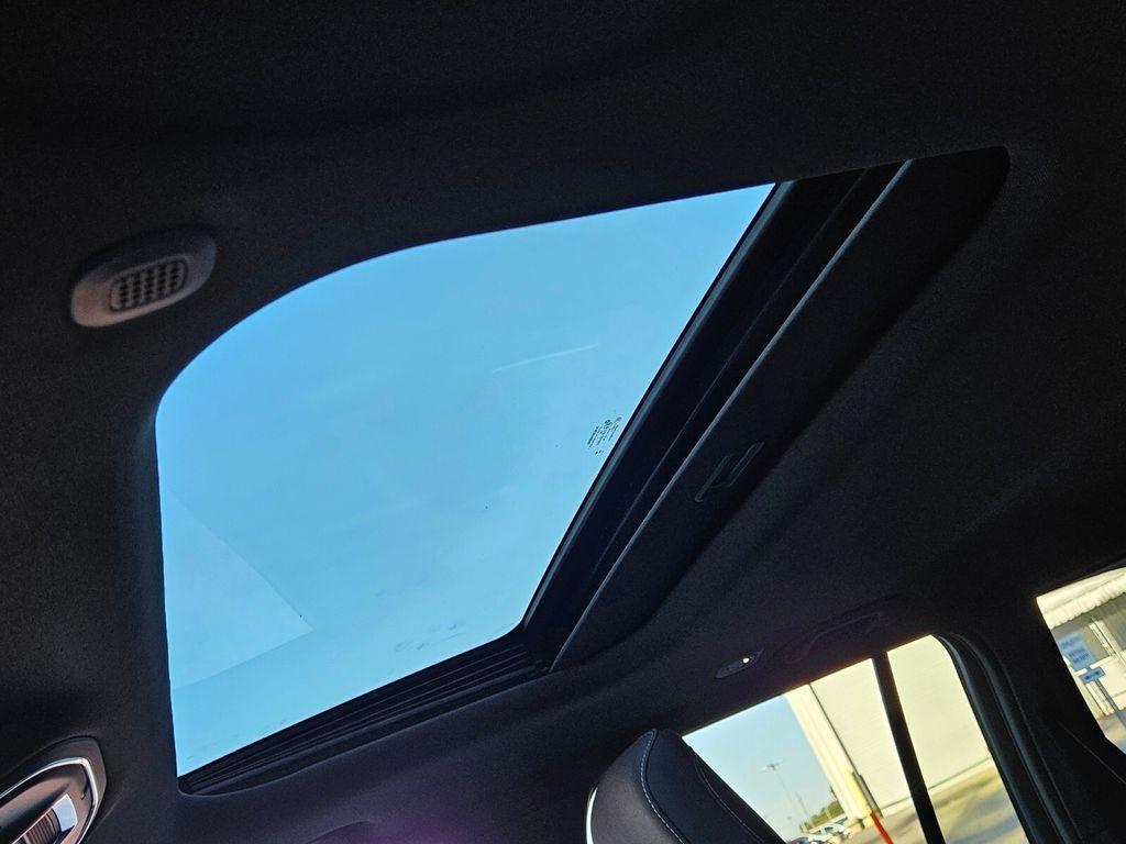 new 2025 Jeep Grand Cherokee car, priced at $34,721