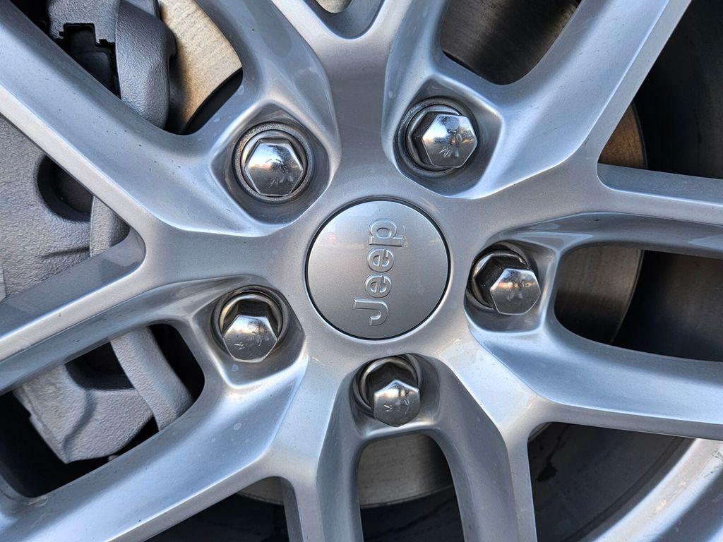 new 2025 Jeep Grand Cherokee car, priced at $34,721