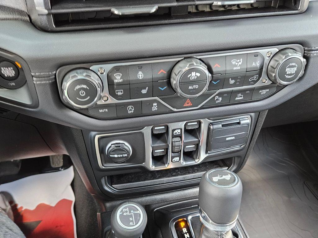 new 2026 Jeep Wrangler car, priced at $50,077