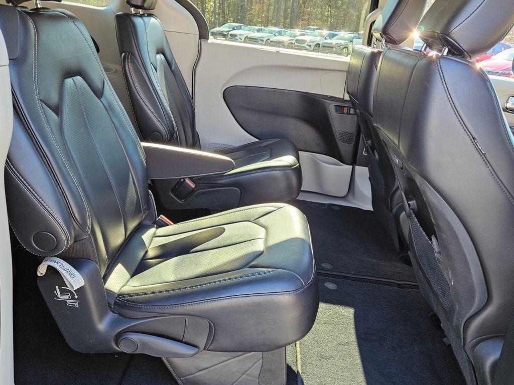 used 2023 Chrysler Pacifica car, priced at $23,220