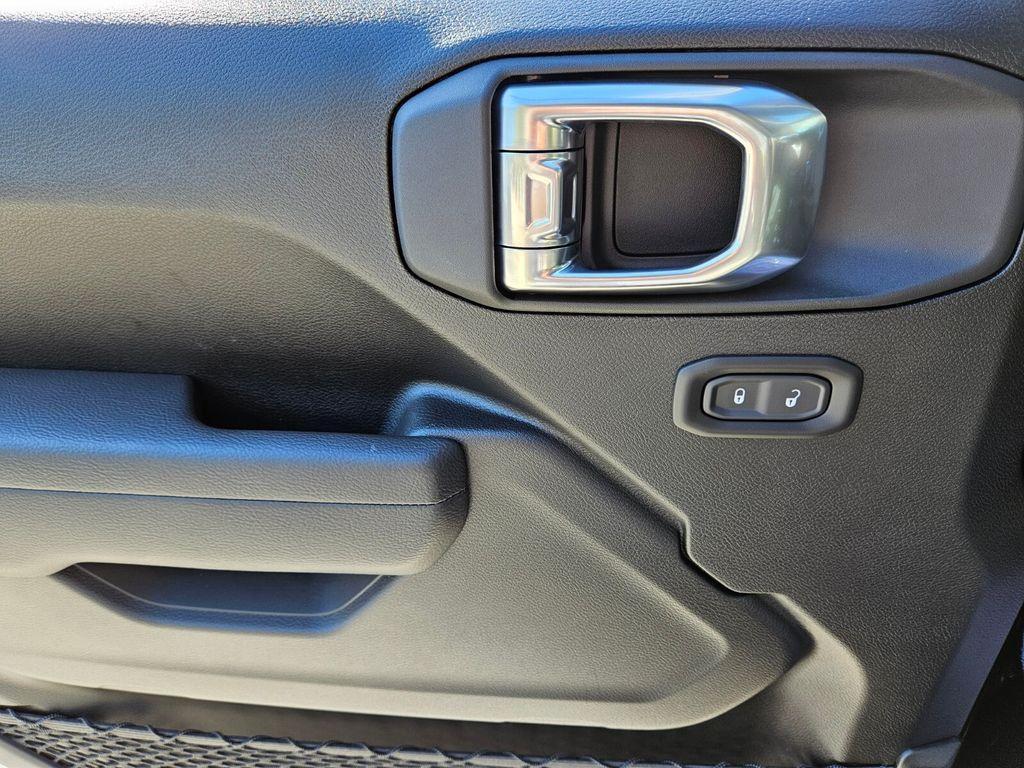 new 2026 Jeep Wrangler car, priced at $35,487