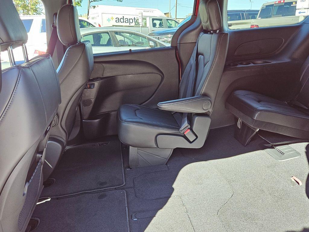 new 2026 Chrysler Pacifica car, priced at $41,378