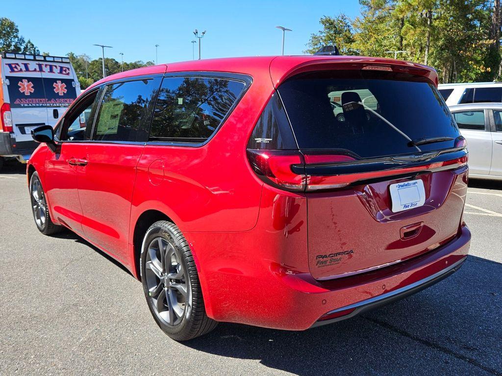 new 2026 Chrysler Pacifica car, priced at $41,378