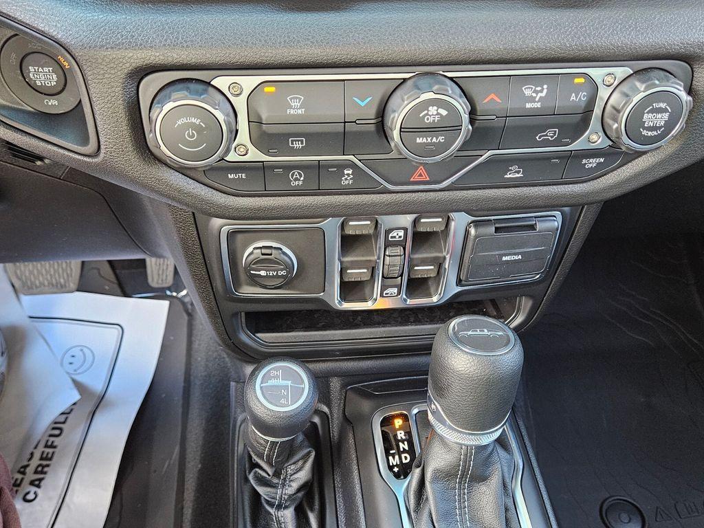 new 2026 Jeep Gladiator car, priced at $40,941