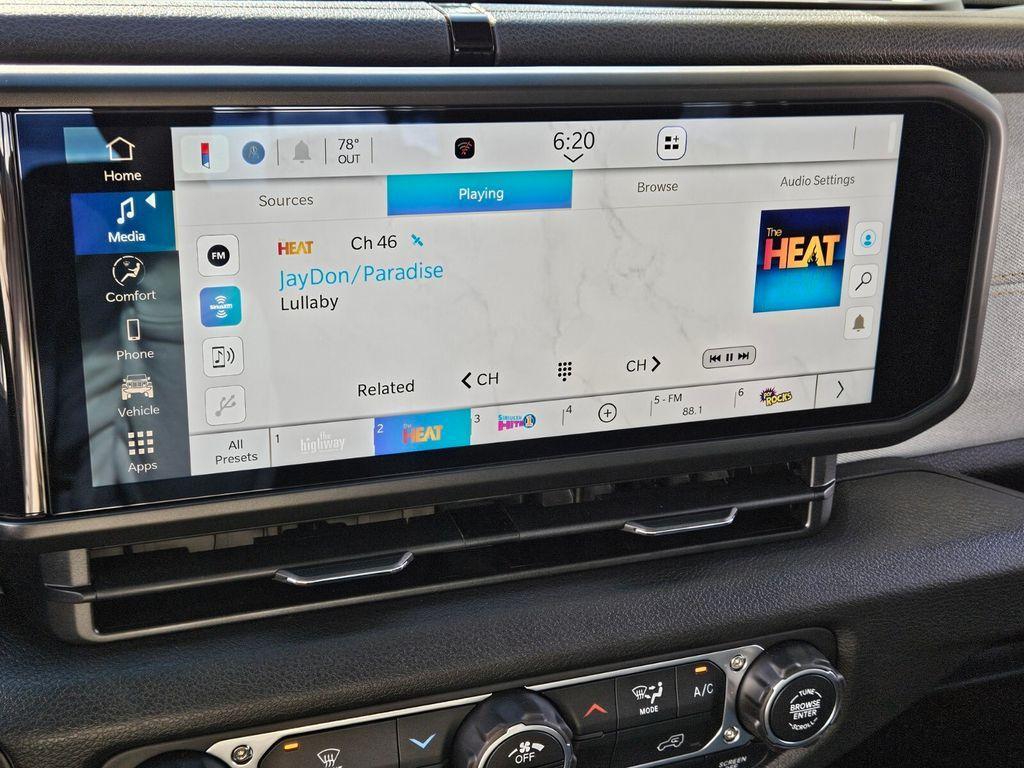 new 2026 Jeep Gladiator car, priced at $40,941