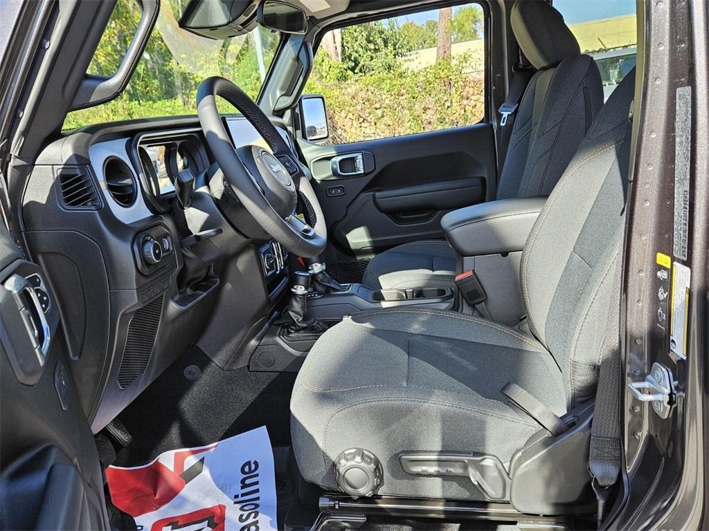 new 2026 Jeep Wrangler car, priced at $44,289