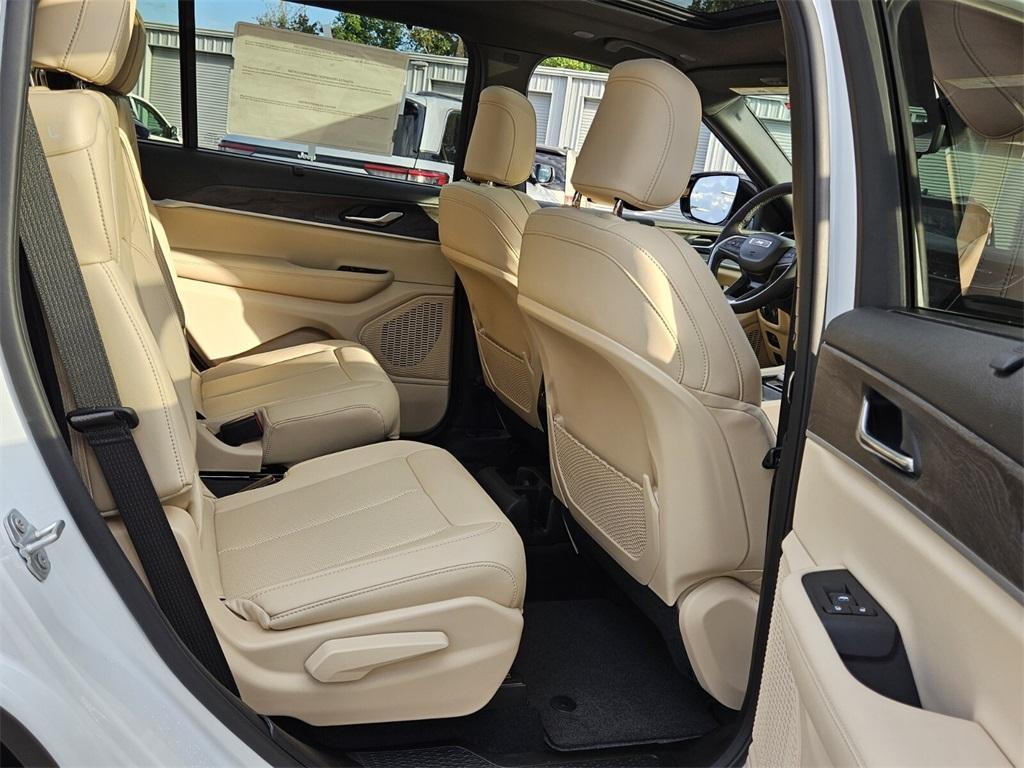 new 2025 Jeep Grand Cherokee L car, priced at $43,535