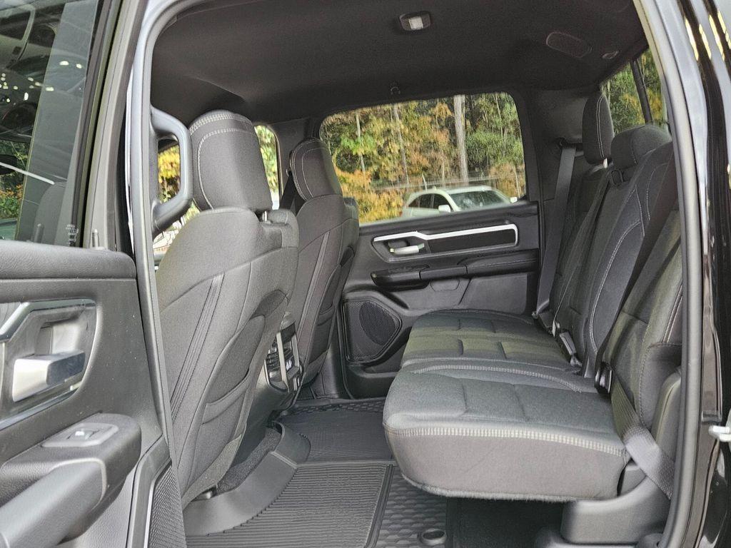 new 2025 Ram 1500 car, priced at $43,337