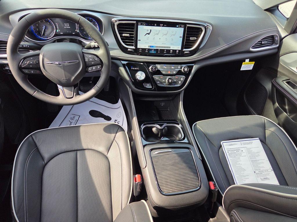 new 2026 Chrysler Pacifica car, priced at $45,813