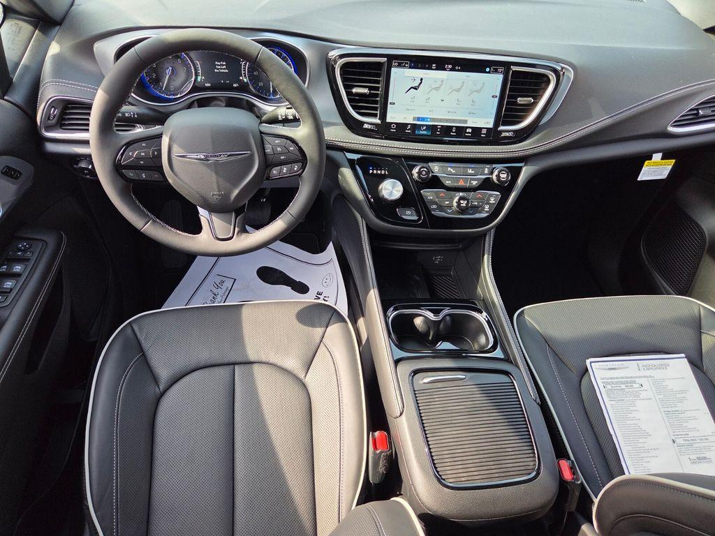 new 2026 Chrysler Pacifica car, priced at $45,813
