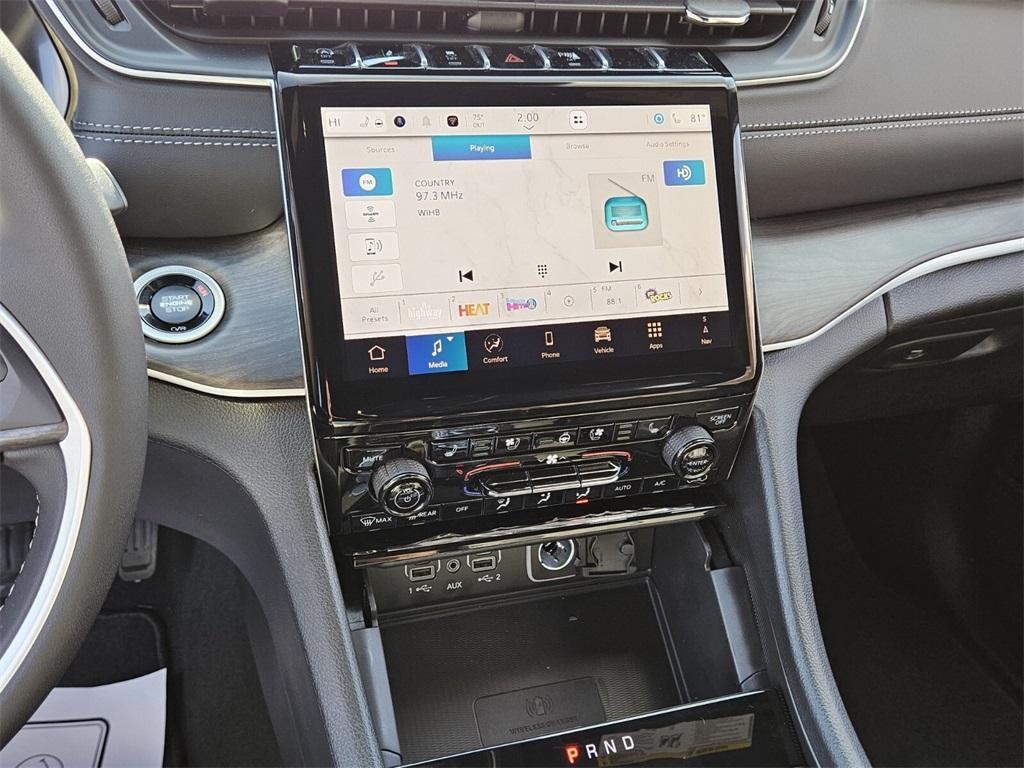 new 2025 Jeep Grand Cherokee L car, priced at $48,633