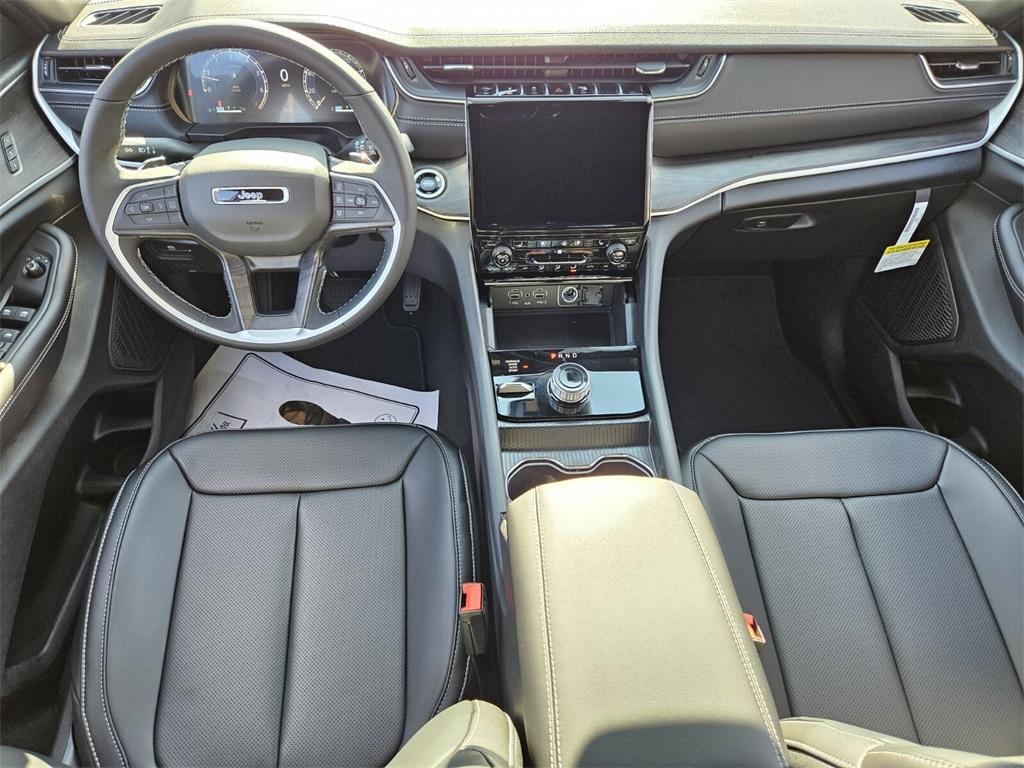new 2025 Jeep Grand Cherokee L car, priced at $48,633
