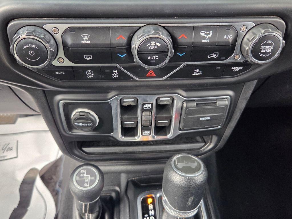 used 2021 Jeep Wrangler Unlimited car, priced at $25,220