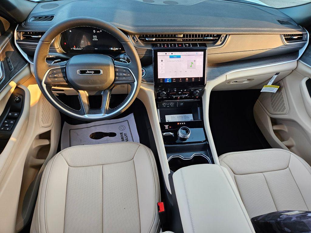 new 2025 Jeep Grand Cherokee L car, priced at $47,137