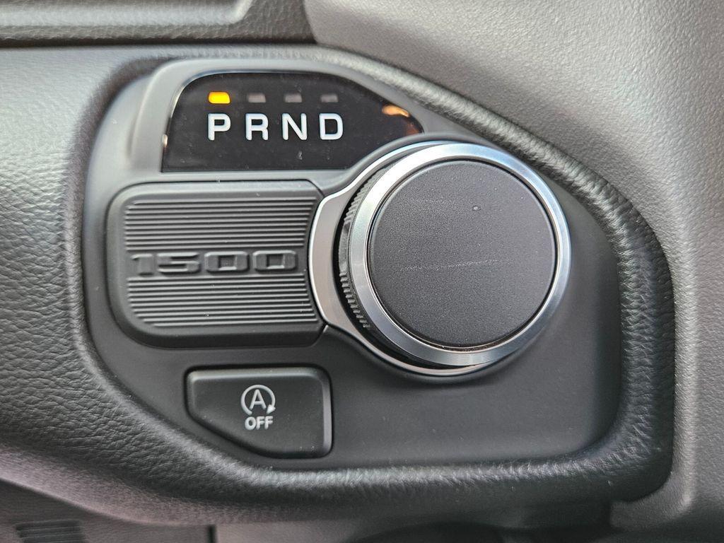 new 2025 Ram 1500 car, priced at $43,117