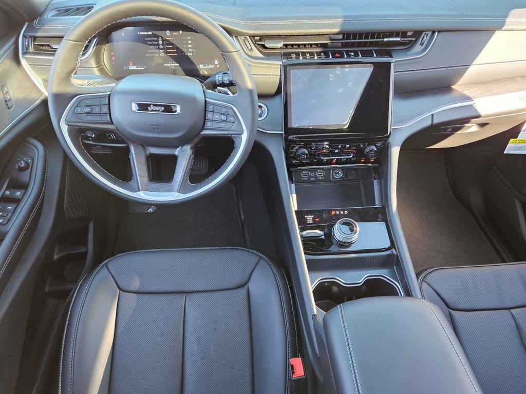 new 2025 Jeep Grand Cherokee L car, priced at $48,013