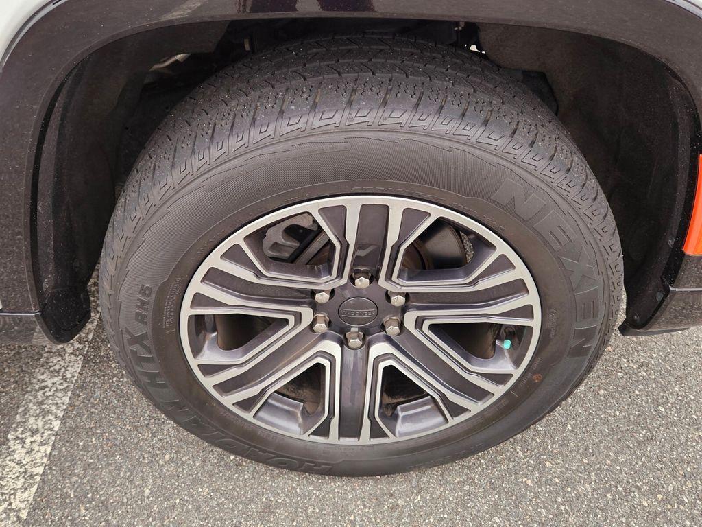 used 2023 Jeep Wagoneer car, priced at $46,270